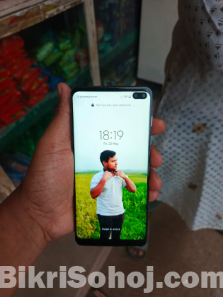 Samsung galaxy s10+